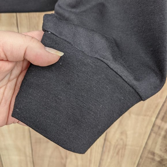 KENDALL & KYLIE Black Cropped Sweatshirt NWT Spell Out Logo Embroidered … - Picture 5 of 7